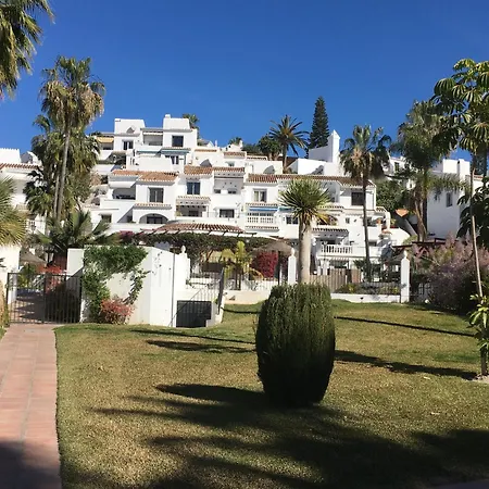 Vakantiehuis Stunning 3 Bedroom With Sea Views