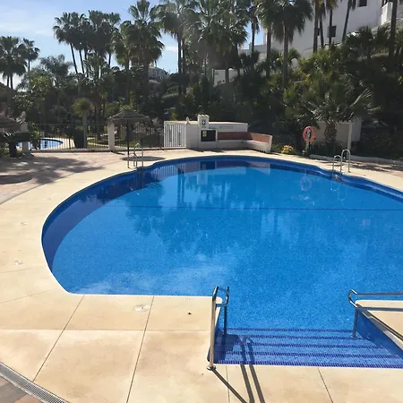 Vakantiehuis Stunning 3 Bedroom With Sea Views Nerja