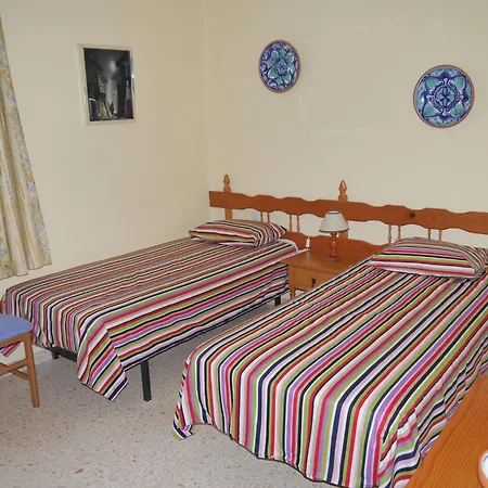 Vakantiehuis Stunning 3 Bedroom With Sea Views *