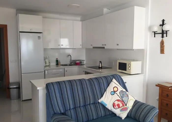 Stunning 3 Bedroom With Sea Views Tatil Evi *